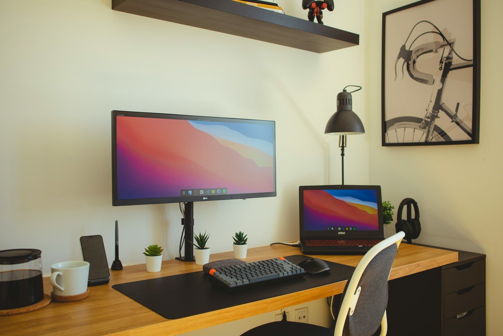 Best Home Office Setup for Programmers: Ergonomics, Monitors, and Lighting